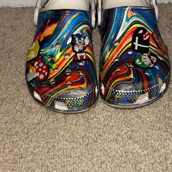 CROCS Multicolor Graphic Clogs - Picture 3 of 7